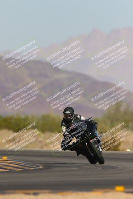 media/Nov-06-2023-Moto Forza (Mon) [[ce023d0744]]/3-Intermediate Group/Session 3 (Turn 5)/